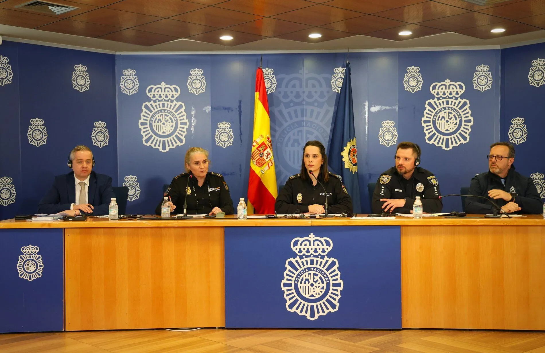 Mujeres ucranianas que huyen de la guerra son explotadas en un fraude de apuestas multimillonario.