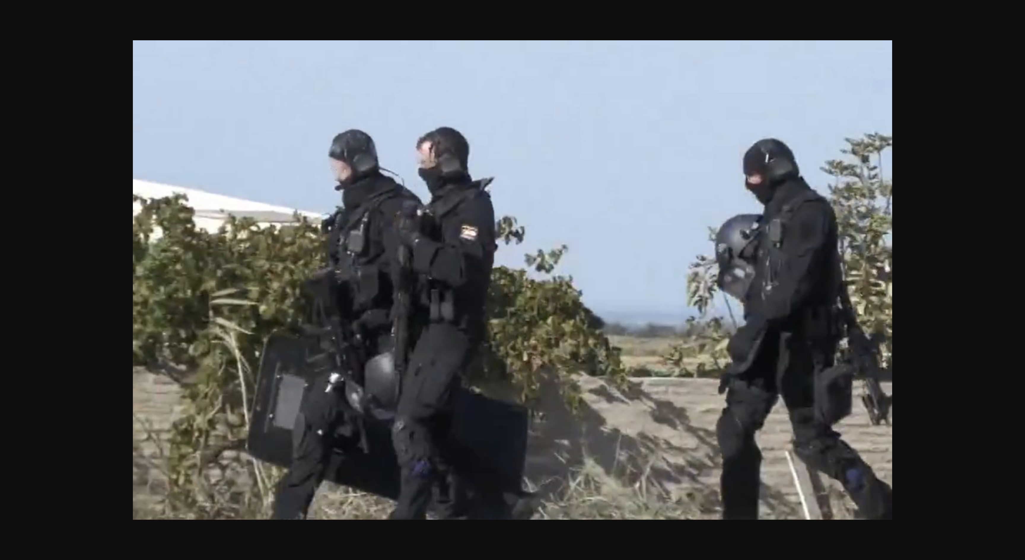 Los narcotraficantes del Guadalquivir realizaron más de 50 disparos en ráfaga al llegar la Policía.