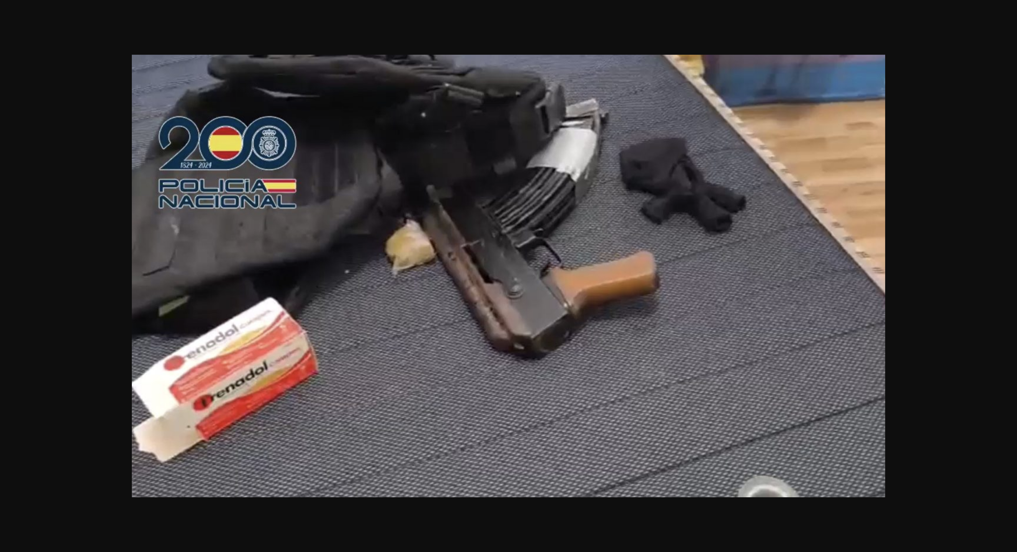 Hallan una 'guardería' con 3.800 kilogramos de hachís y dos rifles AK-47 en Jerez.