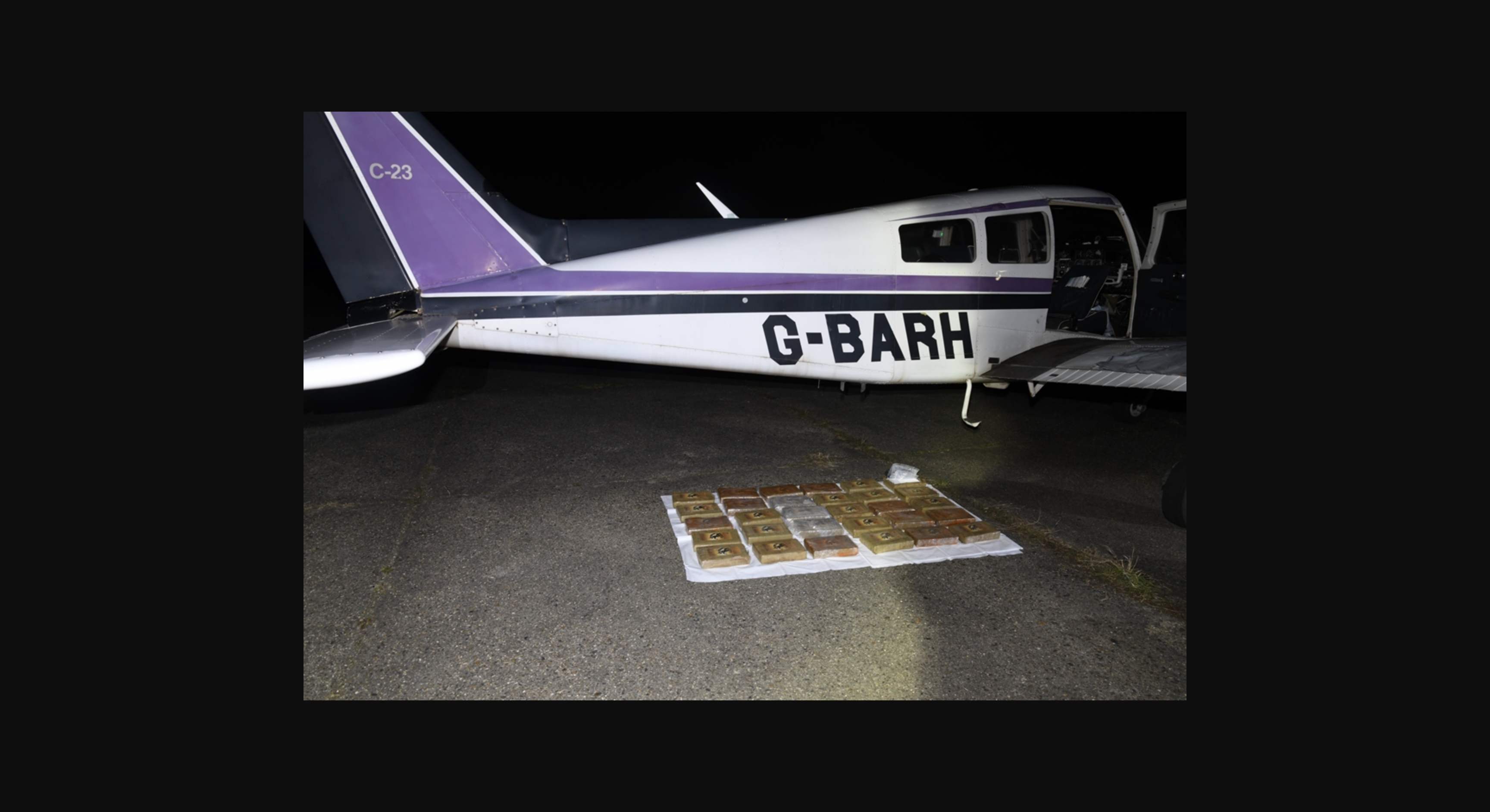 Nueve años de prisión para 'El Barry Seal europeo' que transportaba cocaína en aviones ligeros.