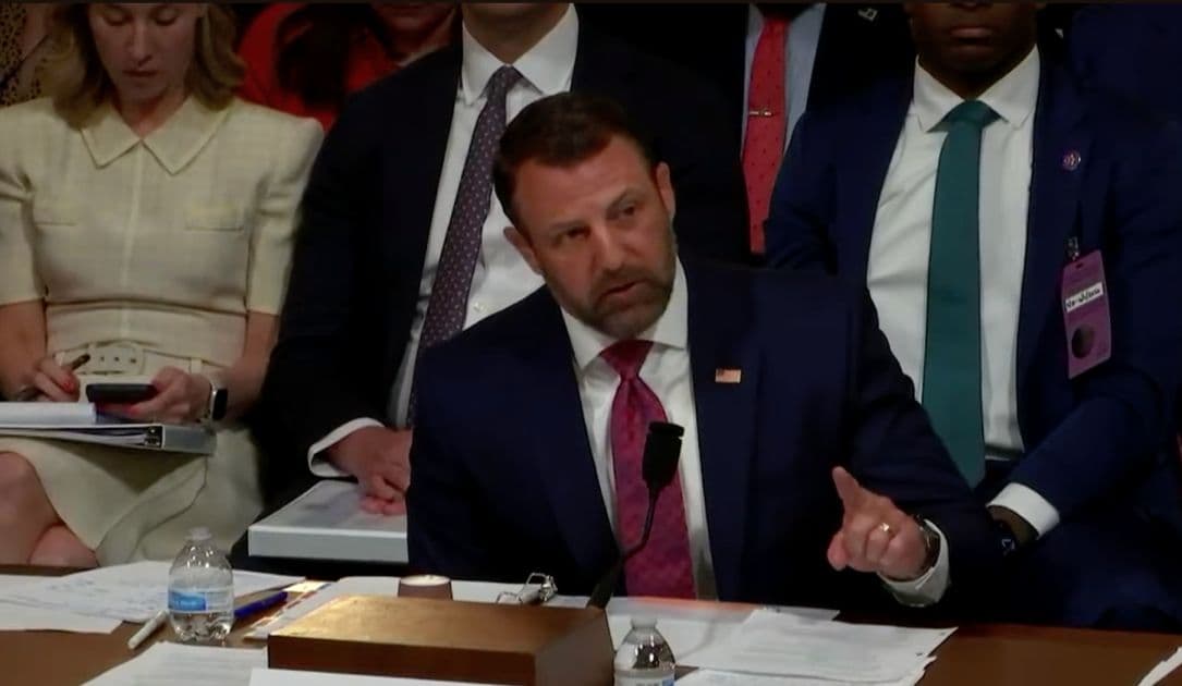 El director del DHS señala esfuerzos para reestructurar la CISA.