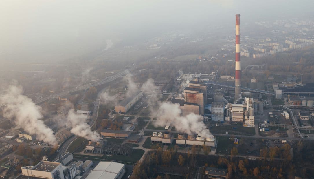 Polonia descubre segundo ciberataque a planta de energía térmica que permaneció oculto durante meses.