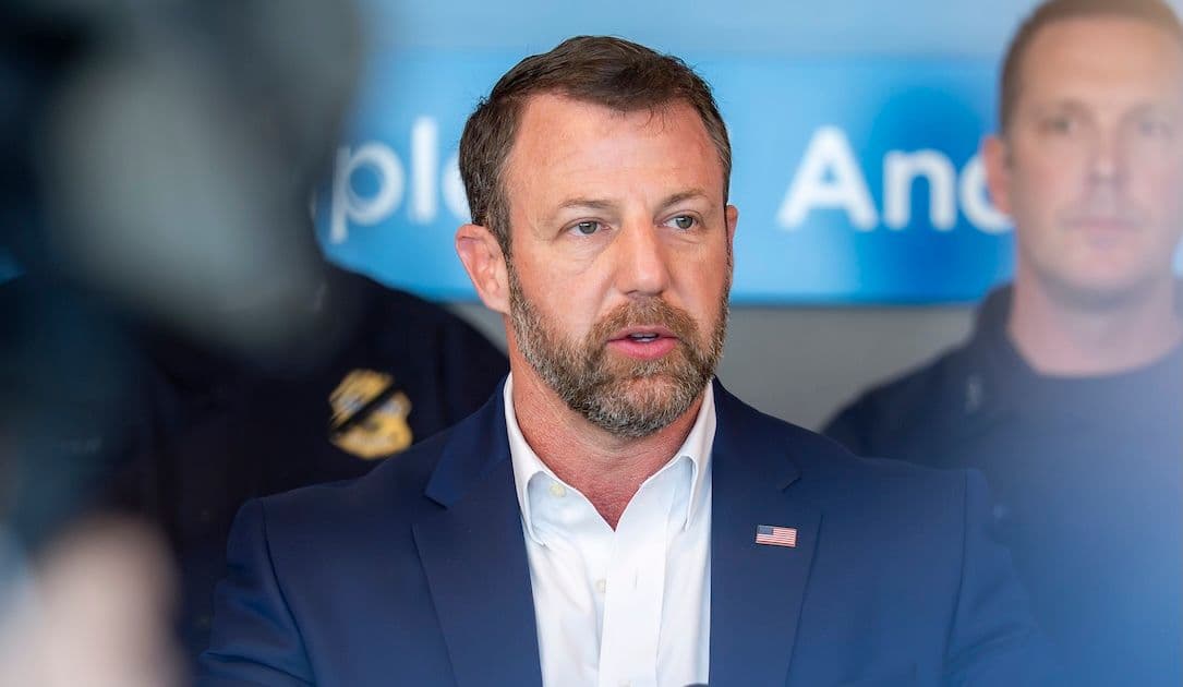 El jefe del DHS asegura que el presidente se ha reunido con un posible nominado para CISA; la agencia planea contratar 600 empleados.