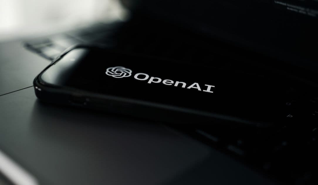 OpenAI: Centros de estafa en Camboya utilizaron ChatGPT para atraer a ciudadanos indios y realizar fraudes de inversión.