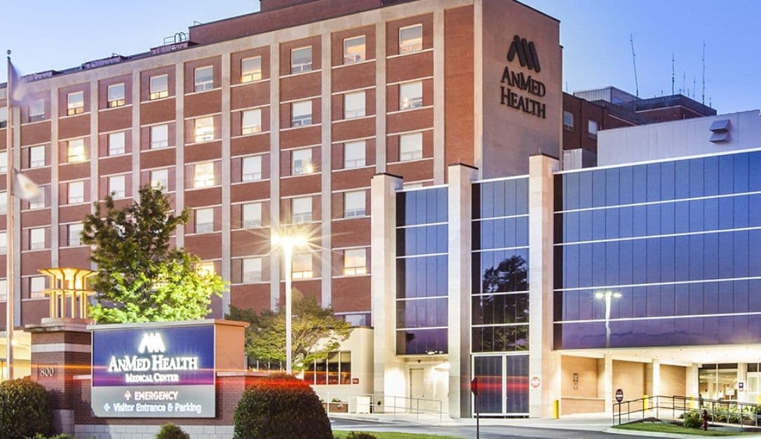 Grupo de ransomware secuestra la página de Facebook de un hospital en medio de las secuelas de un ciberataque en curso.