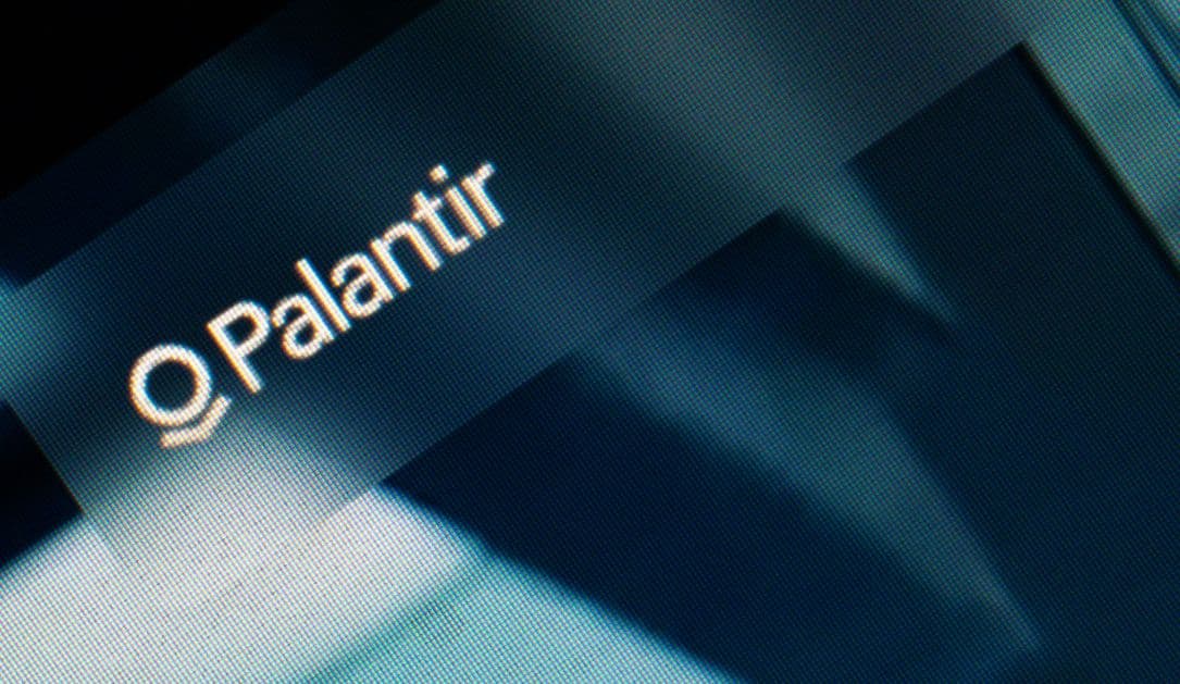 Trump considera a un ejecutivo de Palantir para liderar la CISA.