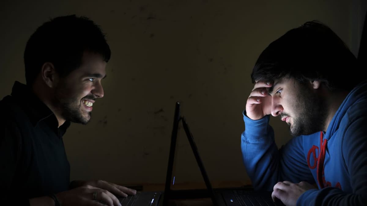 Grupos de ransomware rivales filtran datos de sus oponentes