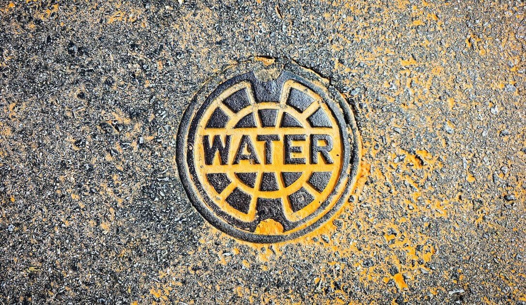 CISA advierte sobre un aumento en los ataques a sistemas de agua mientras se investigan incidentes en Minnesota.