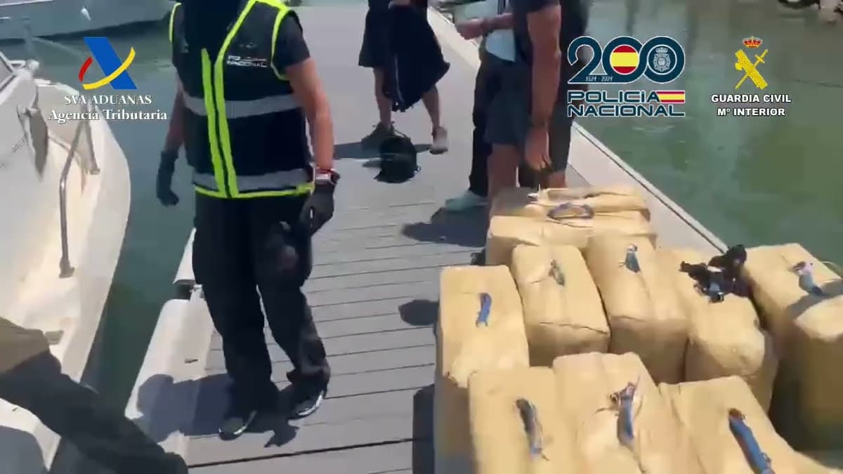 Los recuperadores de cocaína permanecen muy activos en el puerto de Valencia.