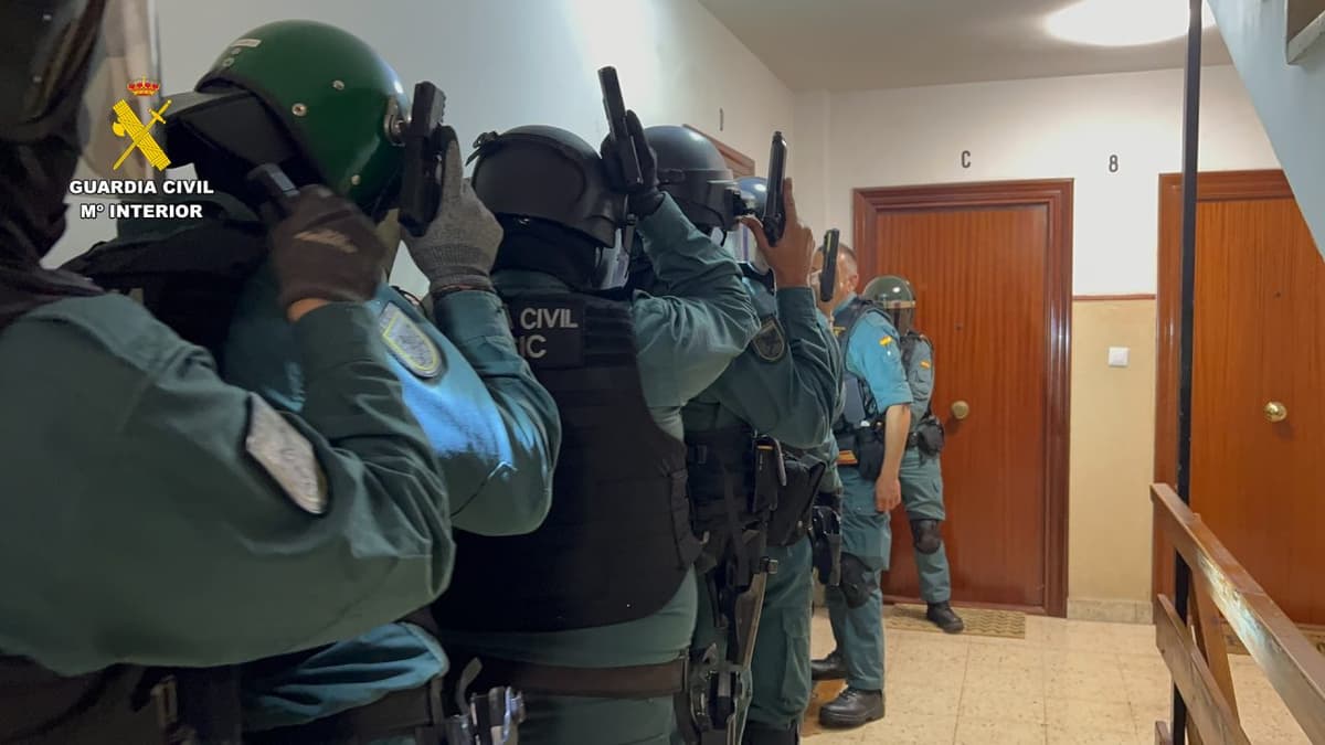 Detenidos 31 integrantes de una organización delictiva que transfería fondos ilegales a Nigeria